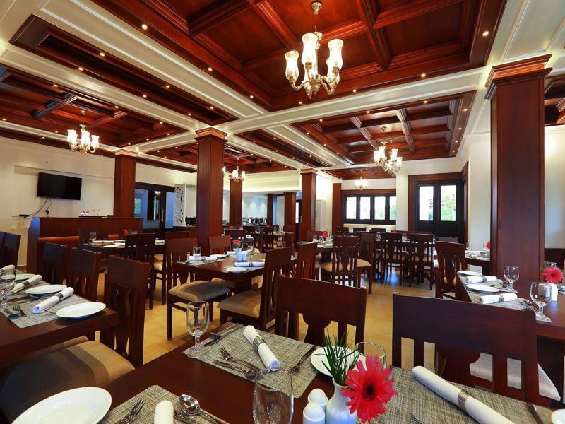 Nihara Resort And Spa Kochi Kültér fotó