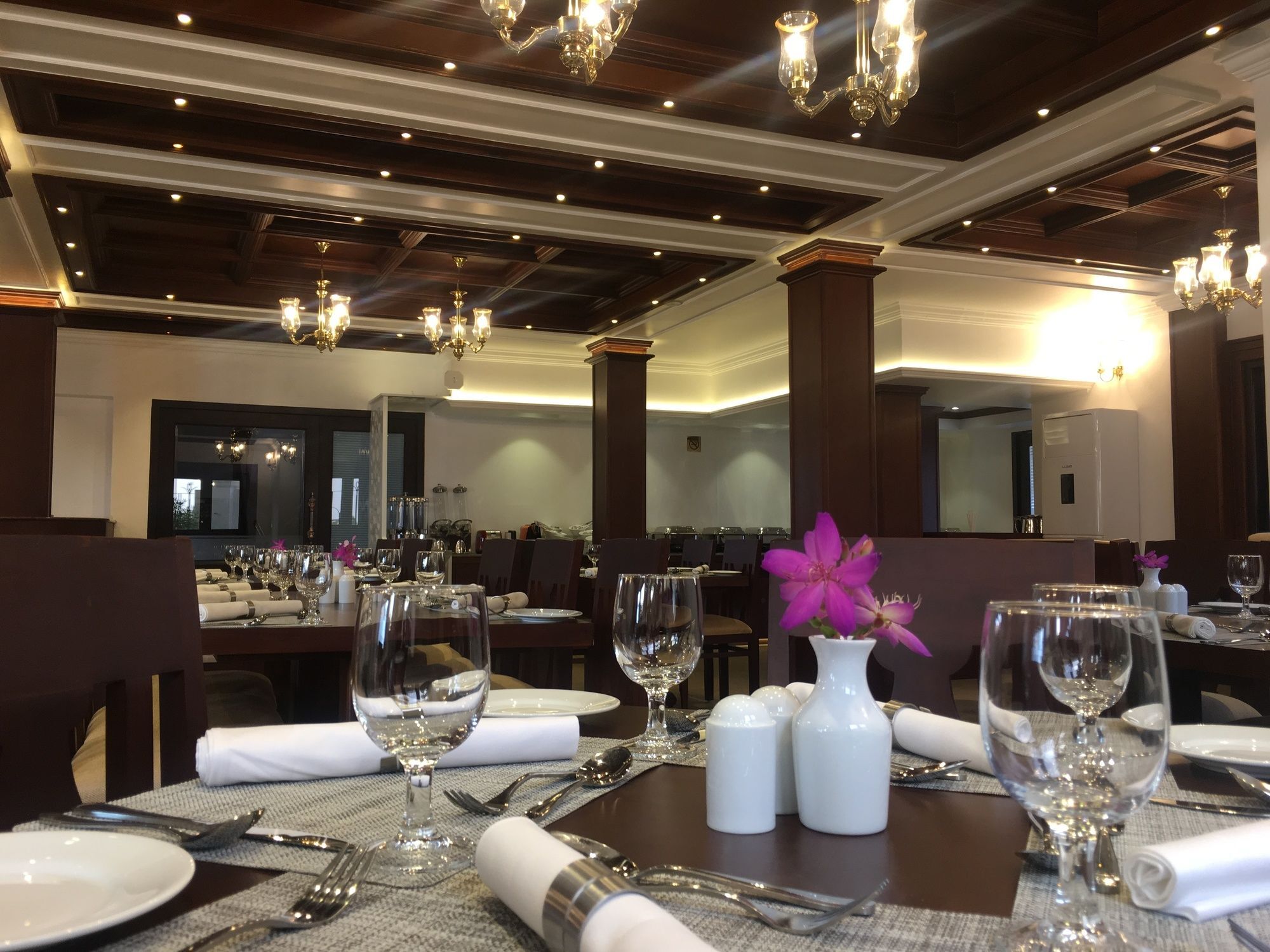 Nihara Resort And Spa Kochi Kültér fotó